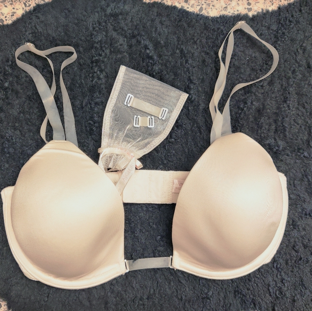 Victoria's Secret Very Sexy Convertible Bra